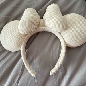 Beige Minnie Mouse ears